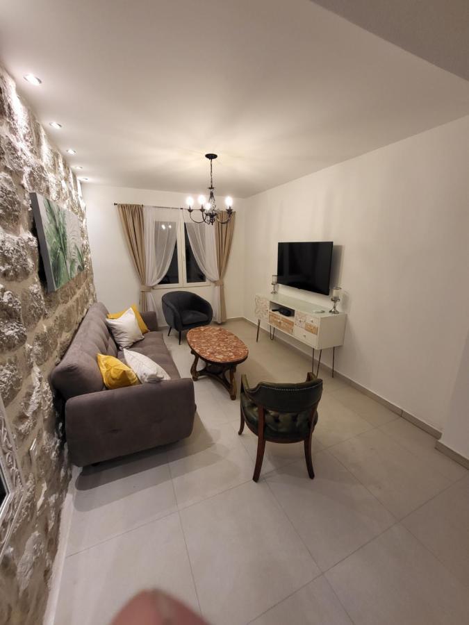 Mara Apartments Perast Exterior photo